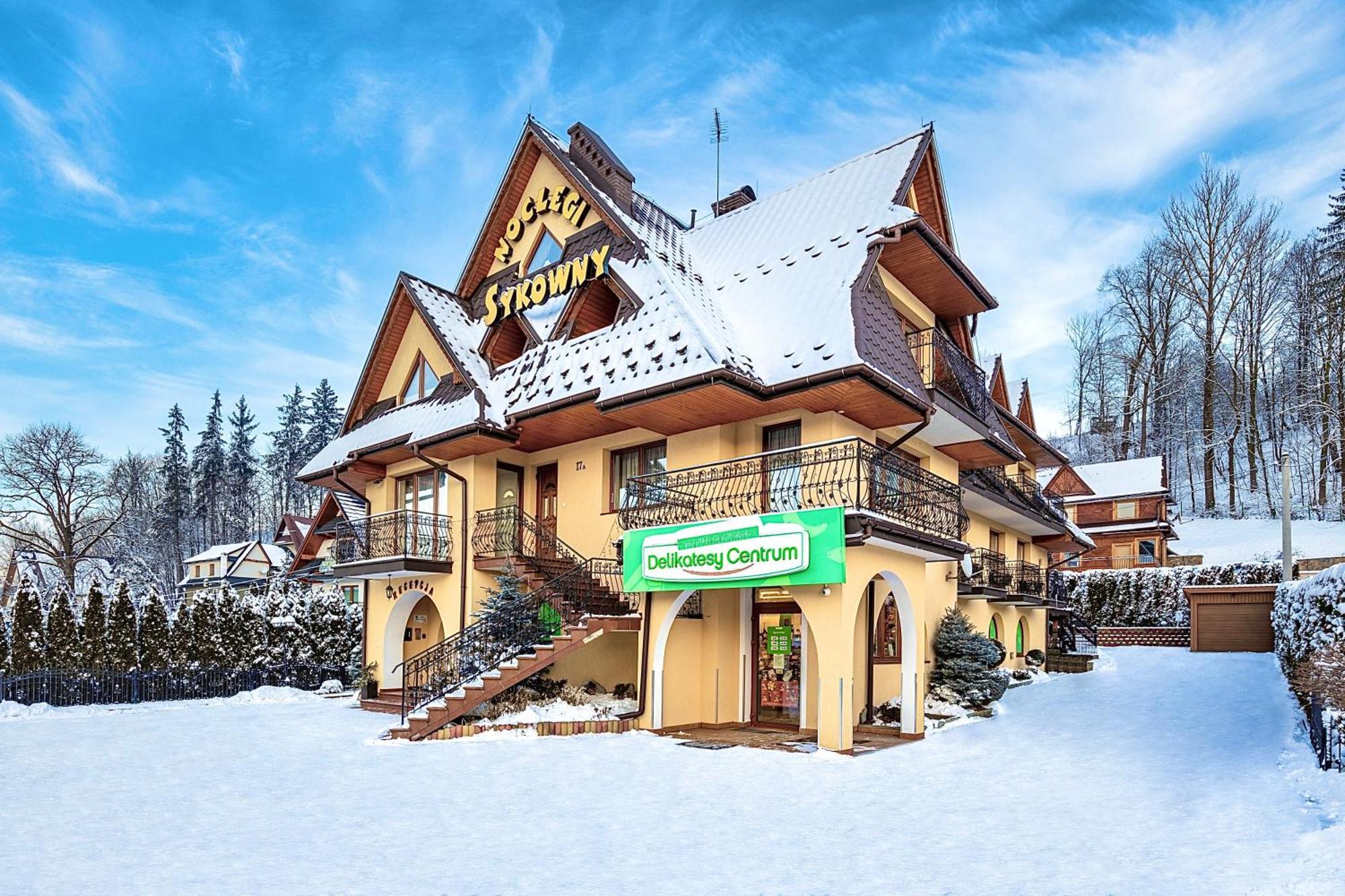 Sykowny Бялы-Дунаец Экстерьер фото